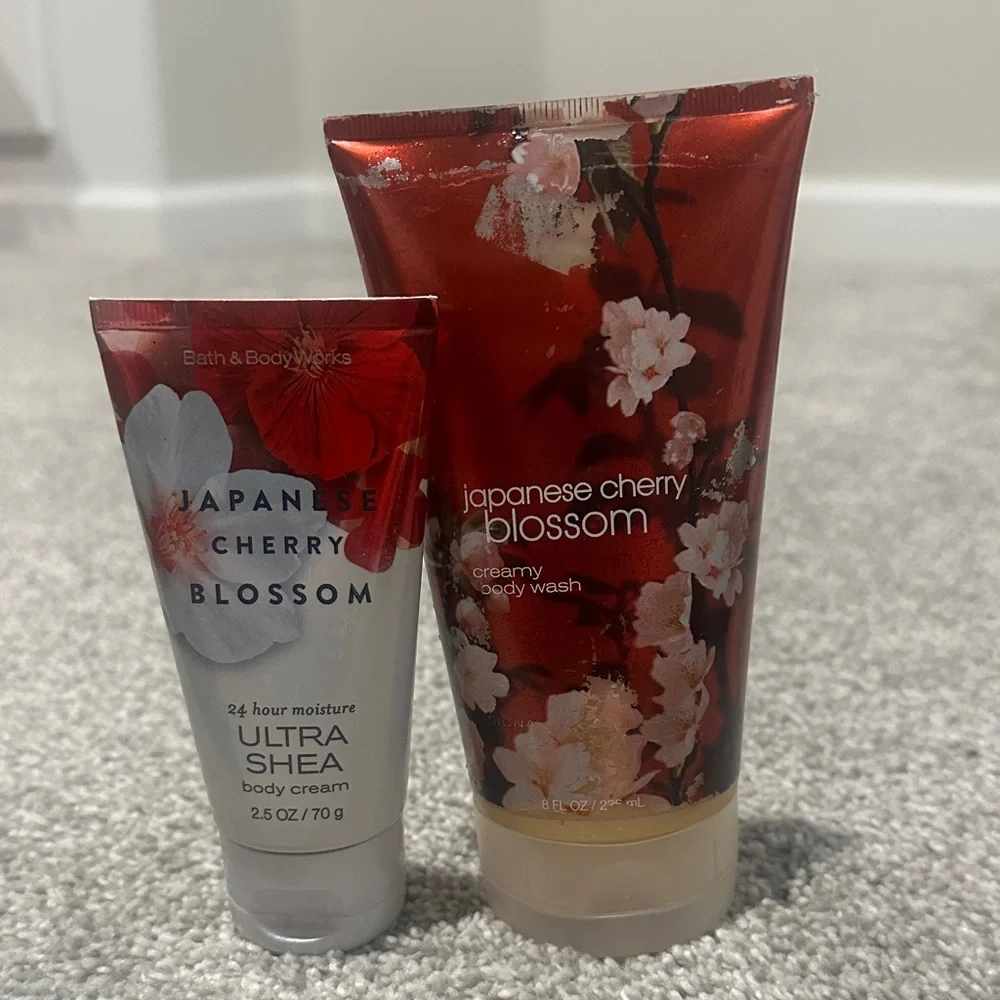 Bath‎ & Body Works Japanese Cherry Blossom creamy body wash and body cream